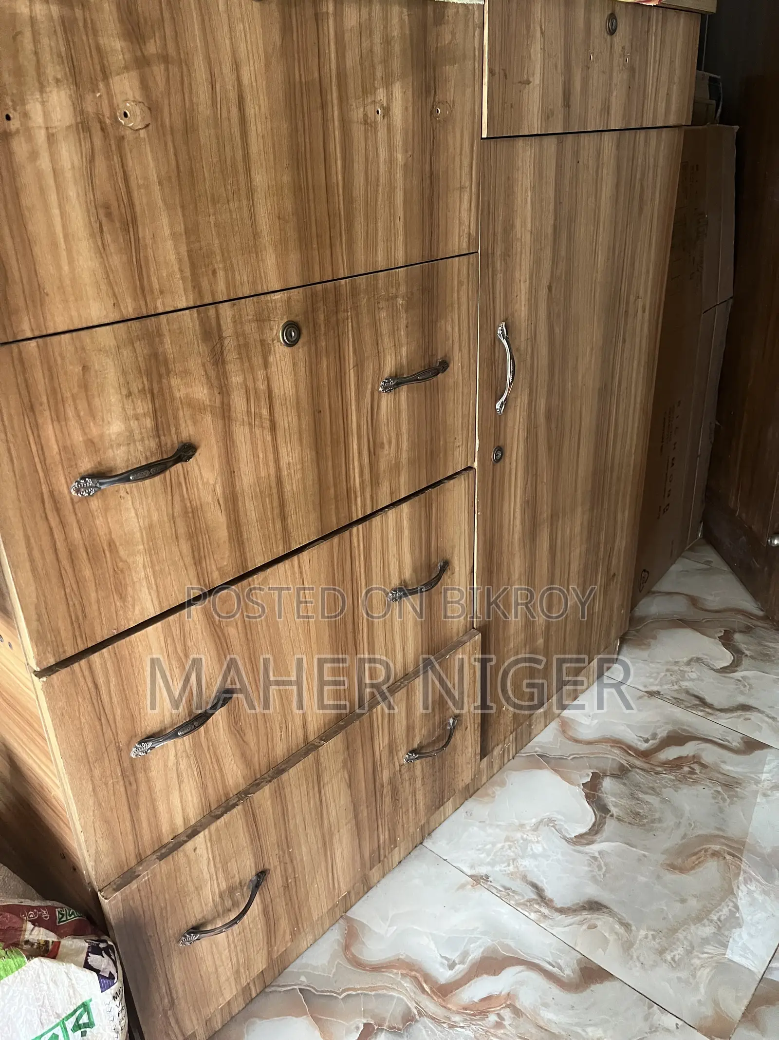 Otobi Wardrobe Large Size