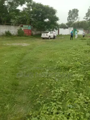 জমির ক্রয় বিক্রয় করা হয়