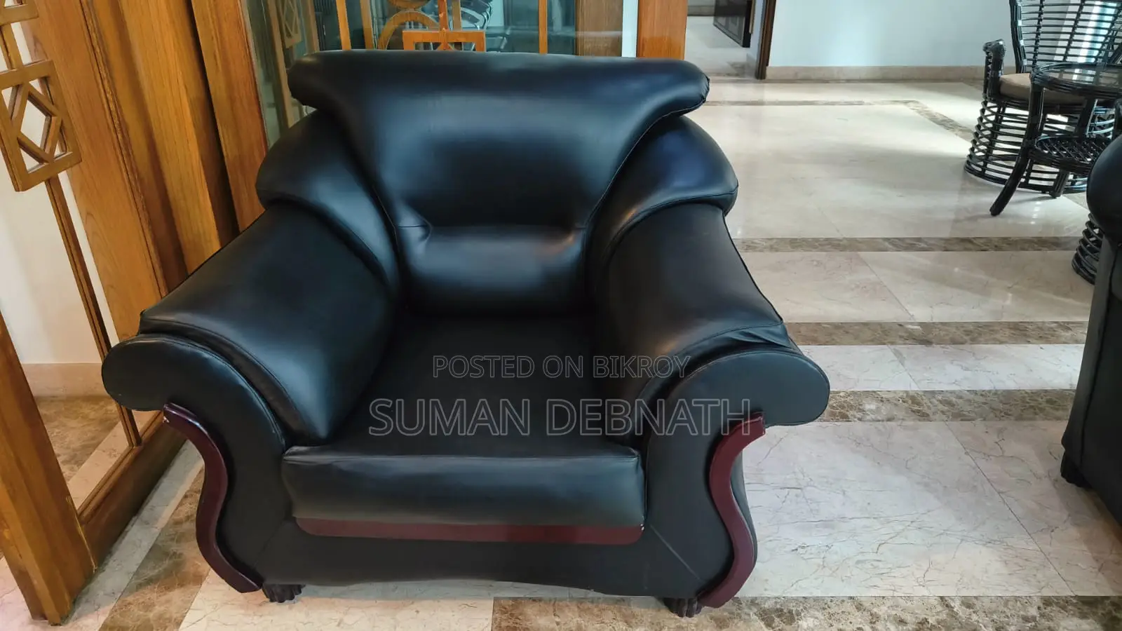 Used sofa set for sale.