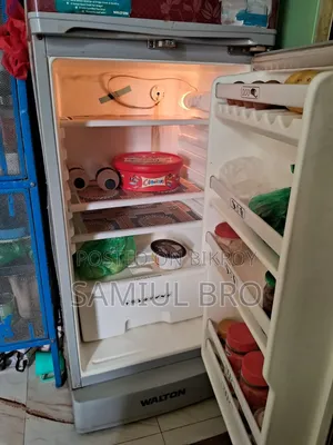 Walton Fridge, very good and fresh condition, call if needed