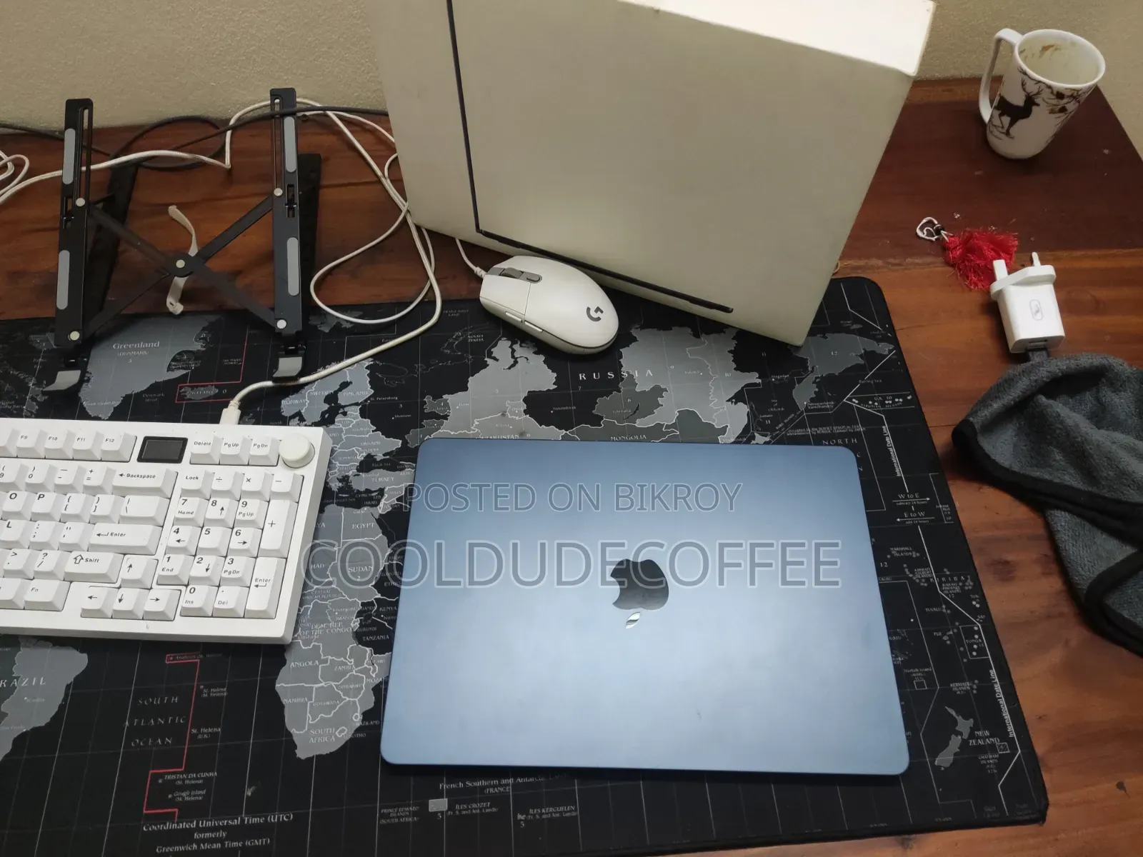 Laptop Apple MacBook Air 2022 M2 8GB Apple M2 SSD 256GB