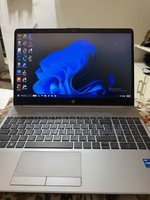 Laptop HP 250 G10 8GB Intel Core i5 SSD 512GB