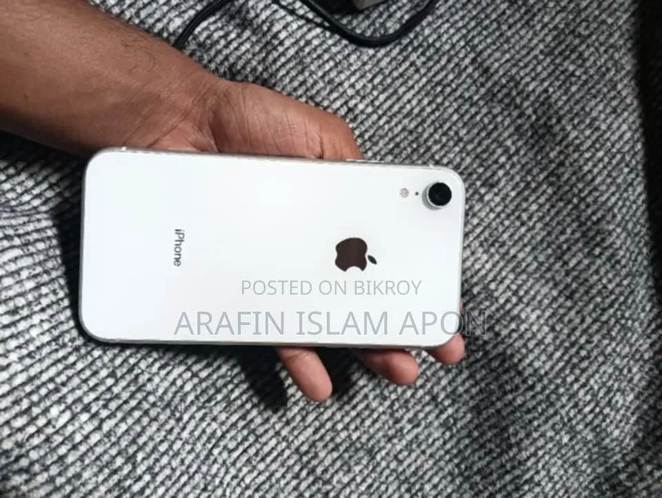 Apple iPhone XR 64 GB White