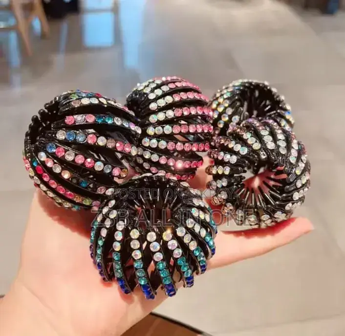Diamond Card Hair Bun