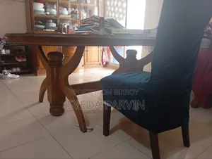 সেগুন কাঠের টেবিল। ঢাকা। পান্থপথ.