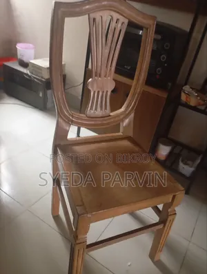 সেগুন কাঠের টেবিল। ঢাকা। পান্থপথ.