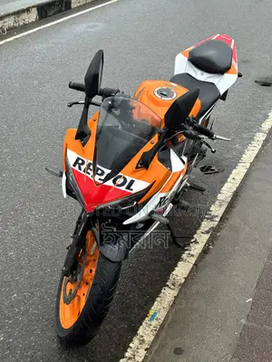 Honda CBR 2021 Orange