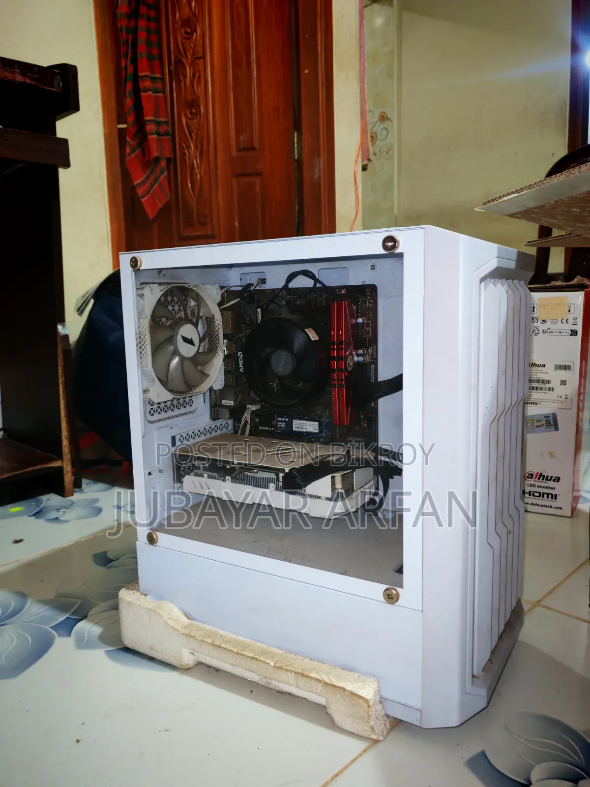 Desktop Computer MSI model 16GB AMD Ryzen 5 SSD 512GB