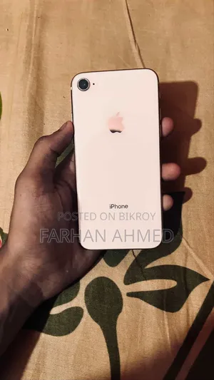 Apple iPhone 8 64 GB Gold
