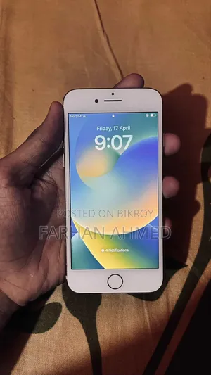 Apple iPhone 8 64 GB Gold