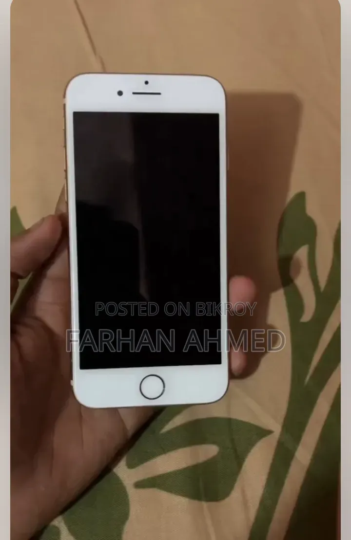 Apple iPhone 8 64 GB Gold