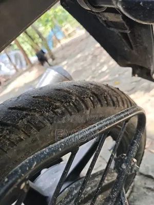 হোন্ডা ২০১৮ লাল