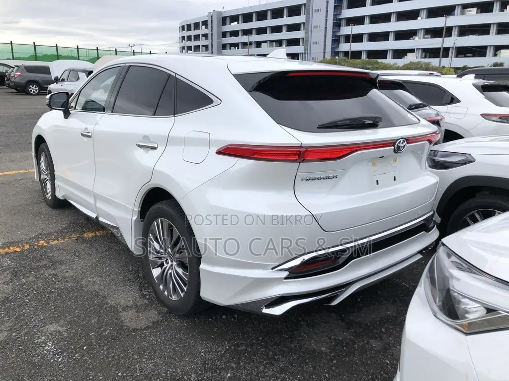 Toyota Harrier 2023 Pearl