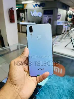Vivo Y11 32 GB Blue