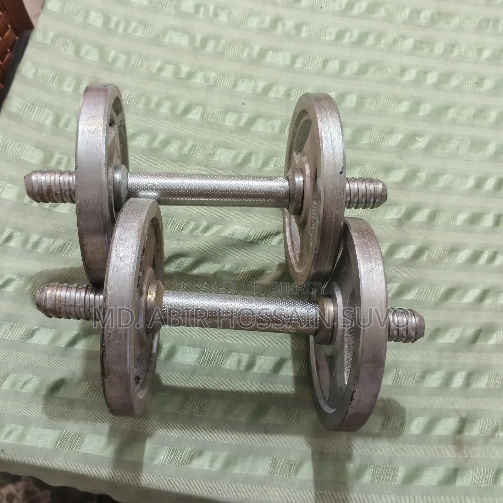 2.5 Kg Cast Iron Dumbbells Pair - Total 5 Kg 1 Set