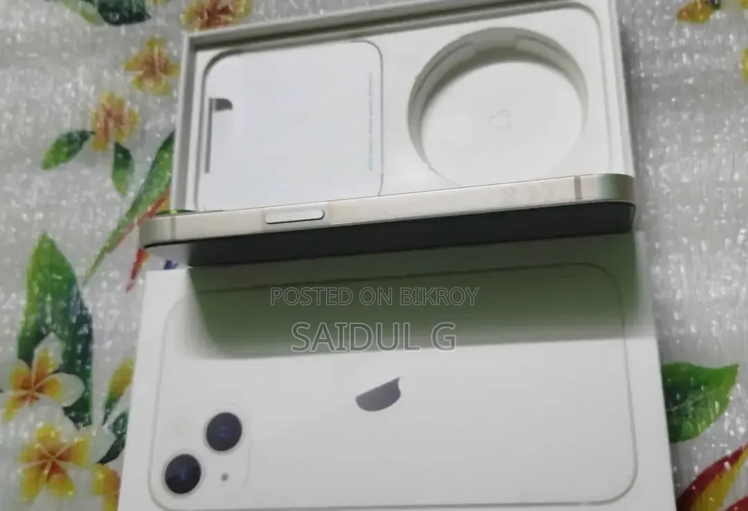 Apple iPhone 13 256 GB White