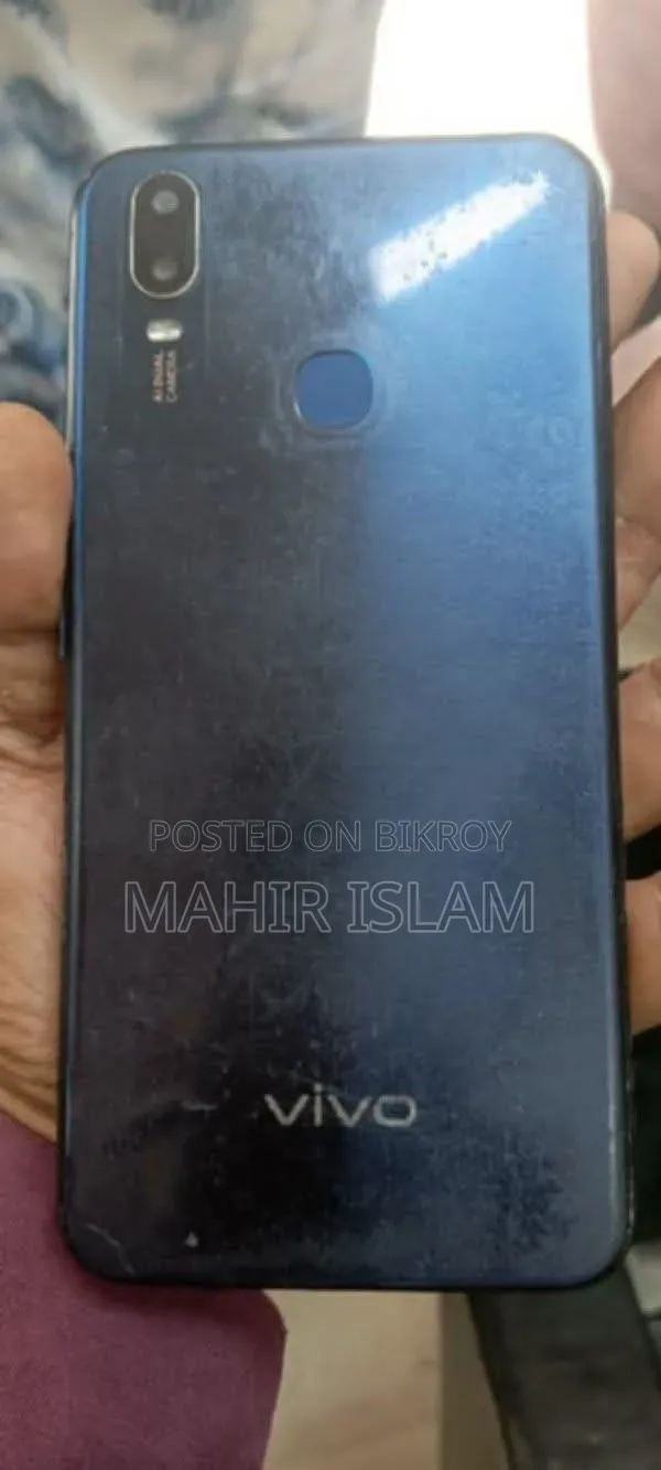 Vivo Y11 32 GB Blue