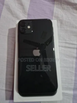 New Apple iPhone 11 64 GB Black