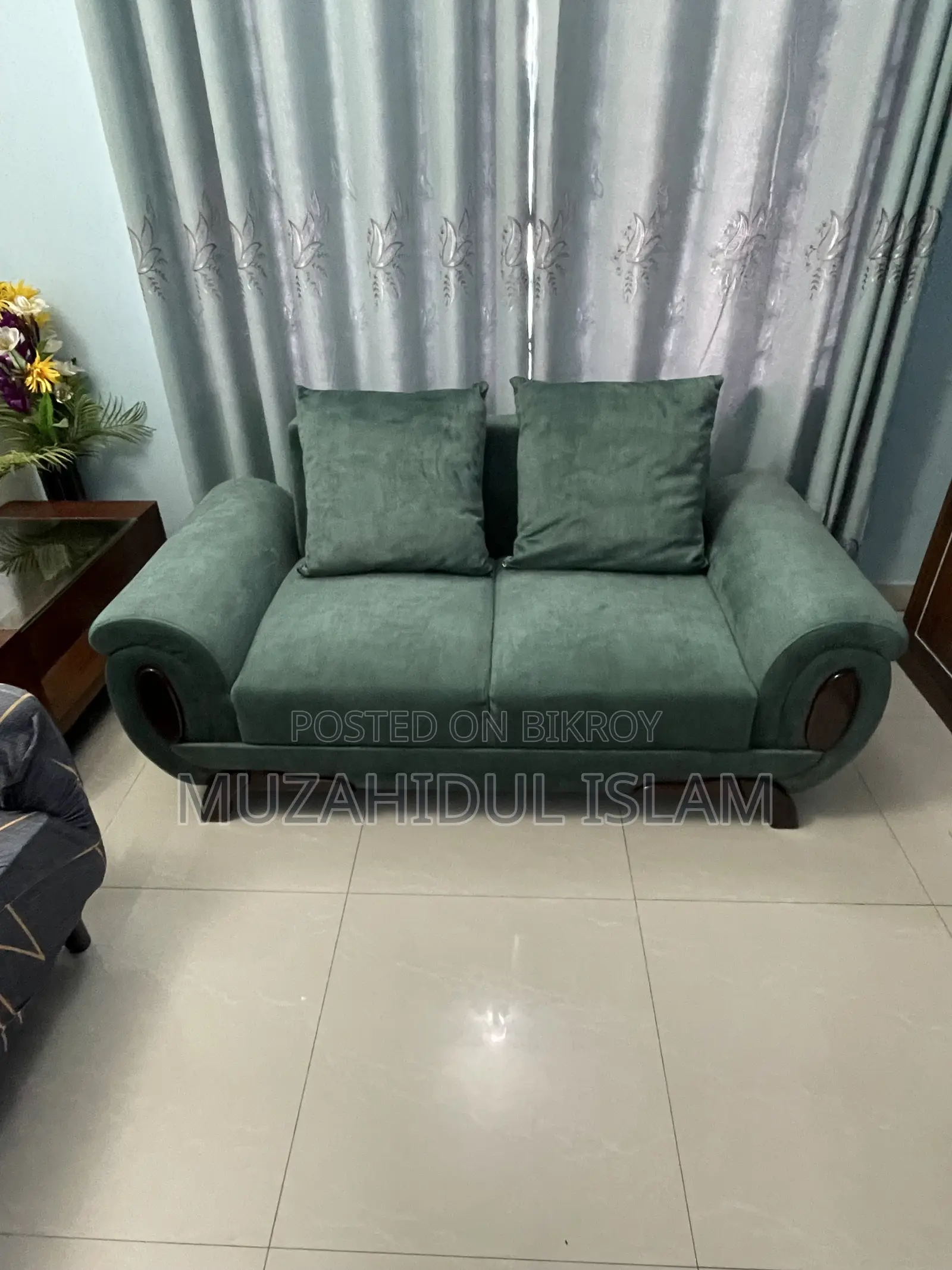 কাস্টমাইজ সোফা
