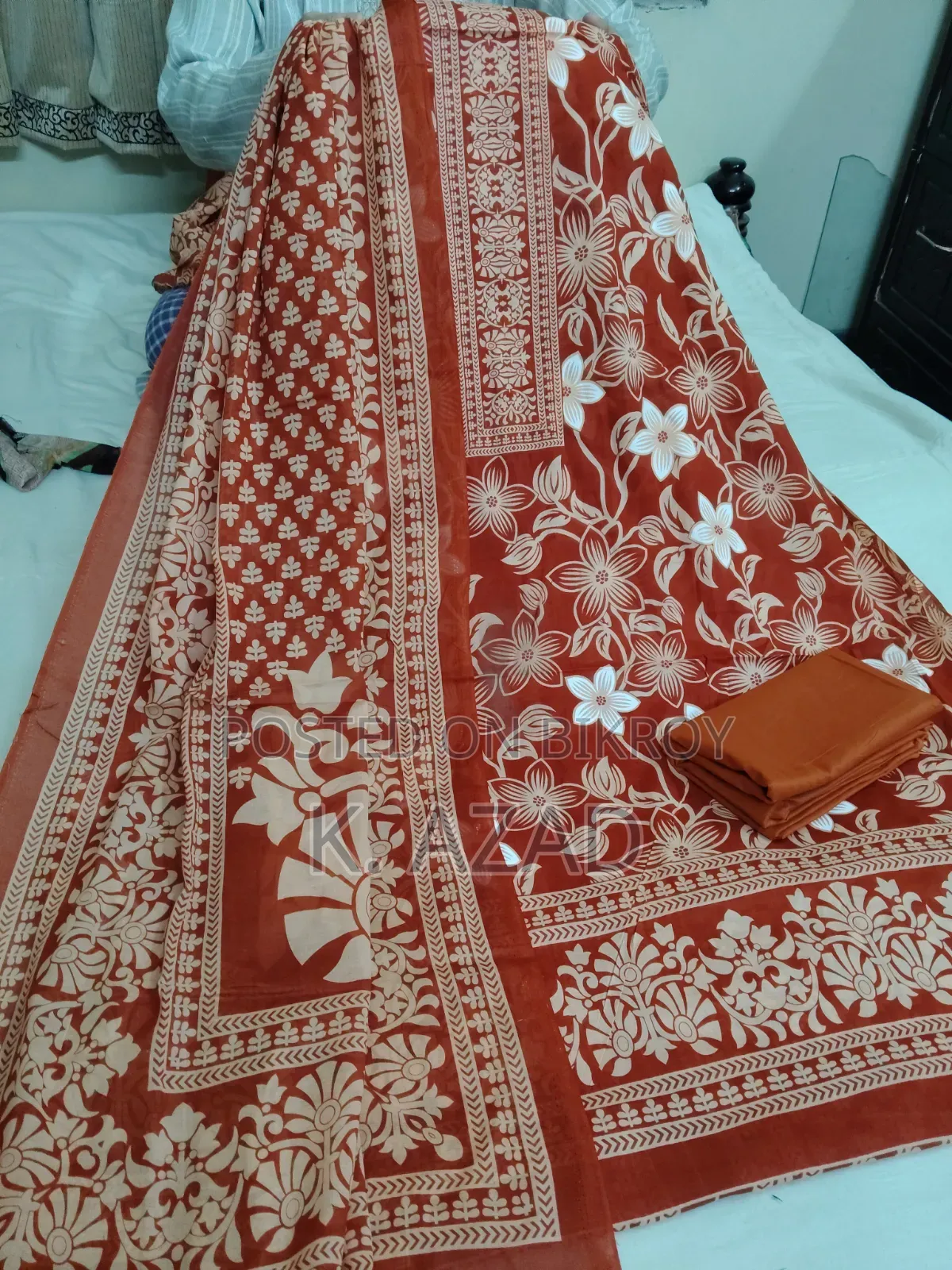 কাশ্মেরি থ্রি-পিস