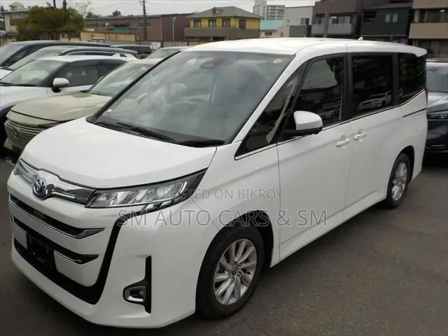 Toyota Noah 2022 Pearl