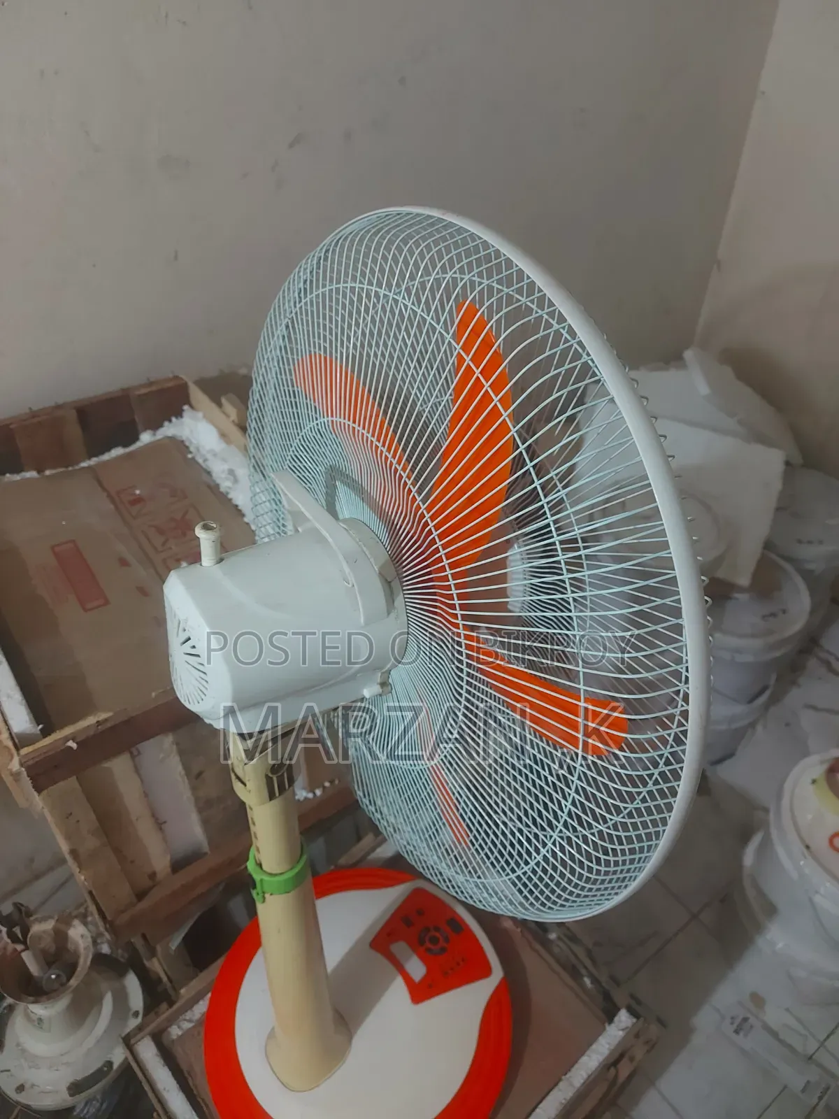 18-inch AC DC Charger Fan