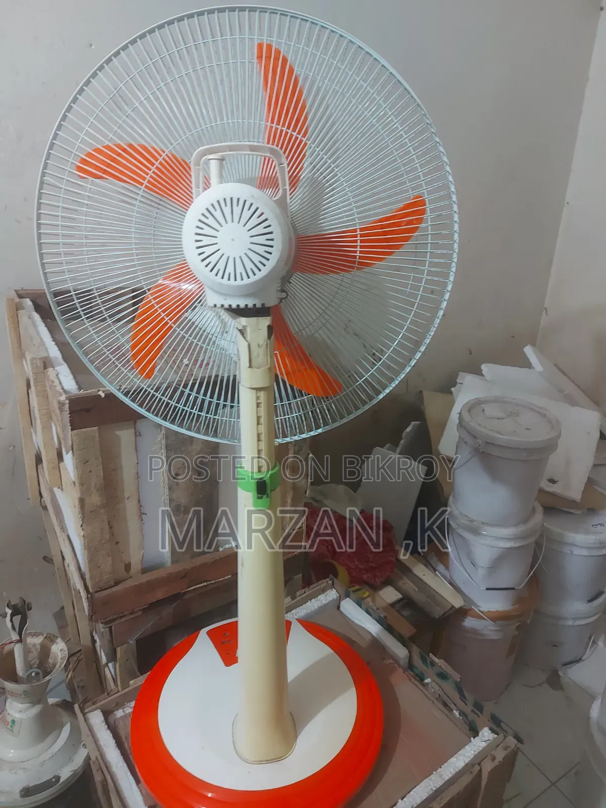 18-inch AC DC Charger Fan