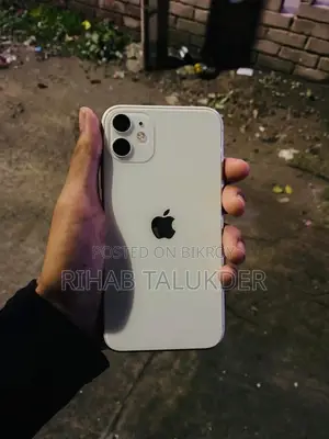 Apple iPhone 11 64 GB White