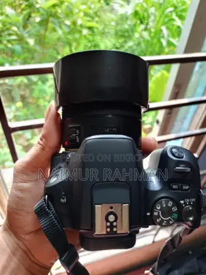 Canon 200d