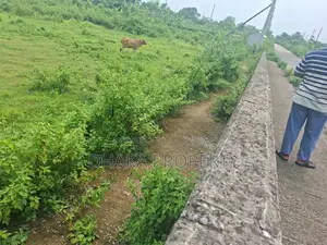 75ft Road 10 Katha North Facing Sector-16