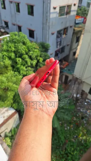 নতুন মটোরোলা এজ ৫০ ফিউশন ২৫৬ জিবি রেড