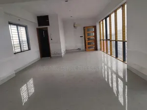 2158-SQFT Commercial Office Space Rent Kuril Badda