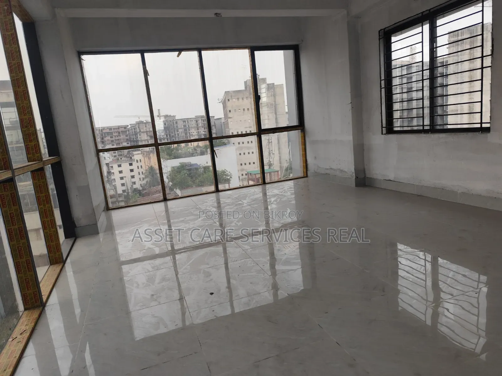 2158-SQFT Commercial Office Space Rent Kuril Badda