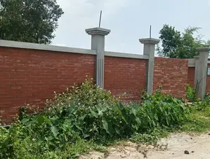 75/75ft Corner 5 Katha North/East At Sector-8