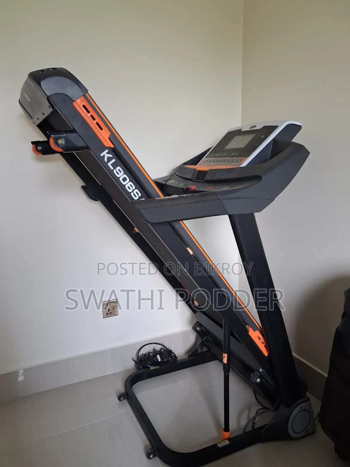 No time to go to the gym? Gym-grade smart treadmill at your home!