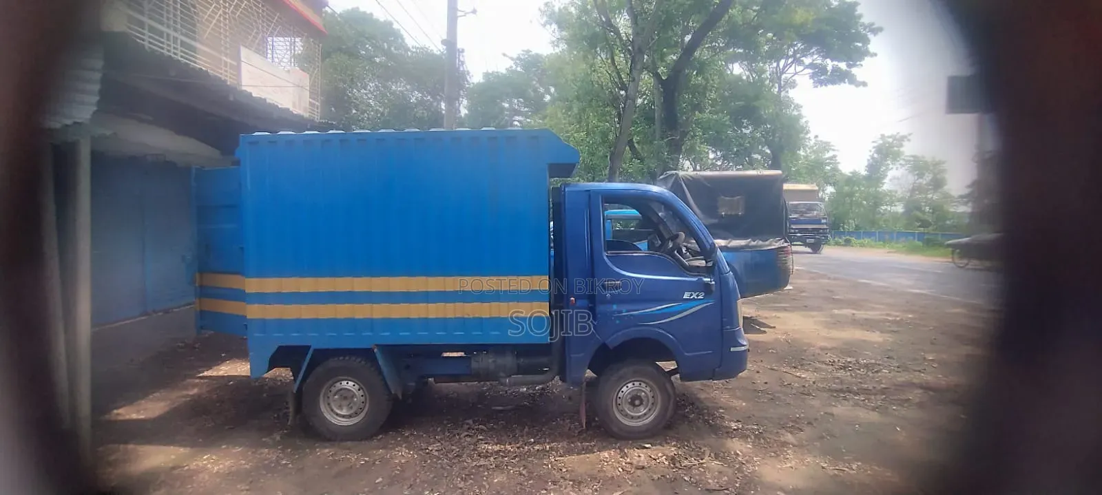 Tata Ex2 Covered Van