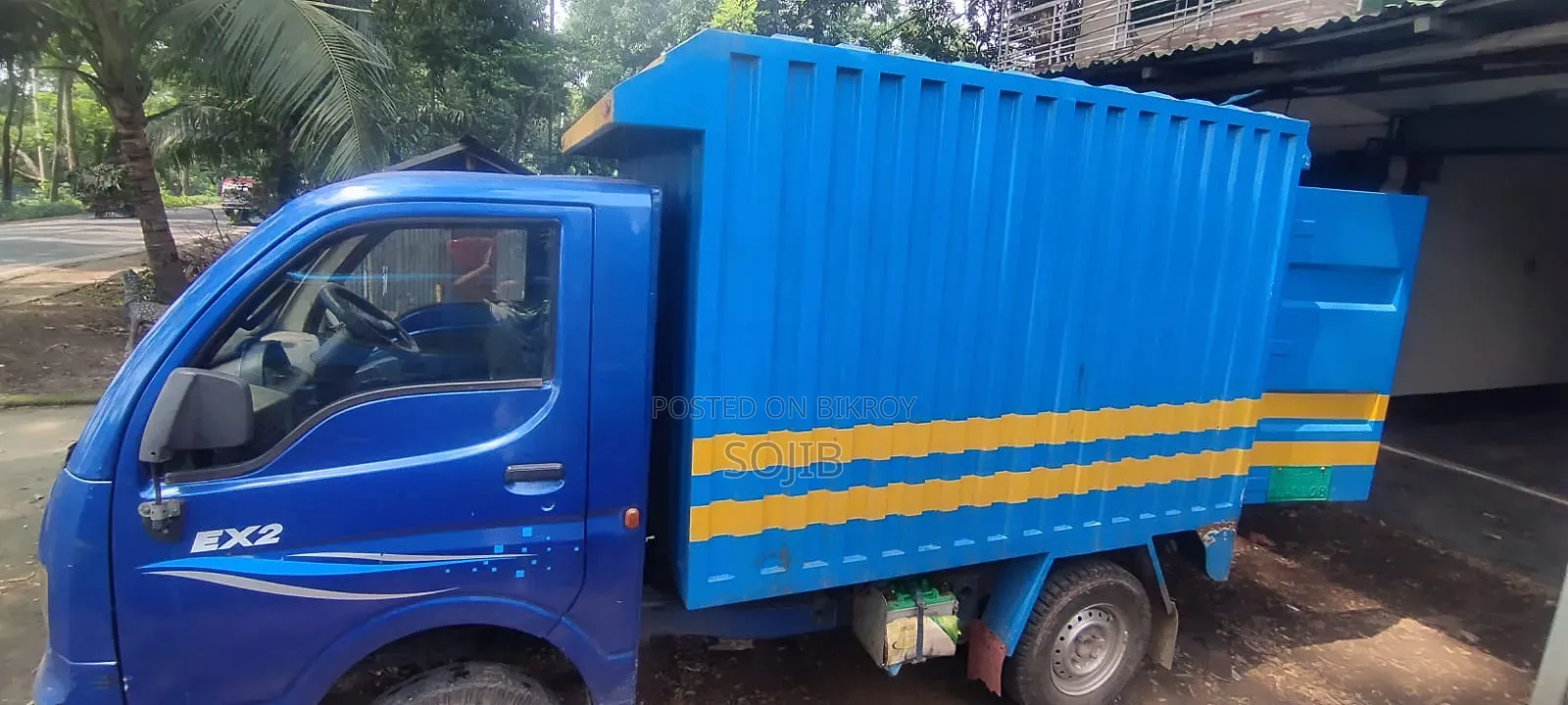 Tata Ex2 Covered Van
