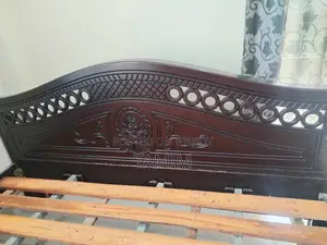 Semi-box Bed