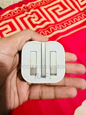 Apple 20 Watt Adapter
