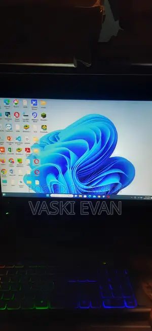 Desktop Computer 8GB Intel Pentium SSD 256GB