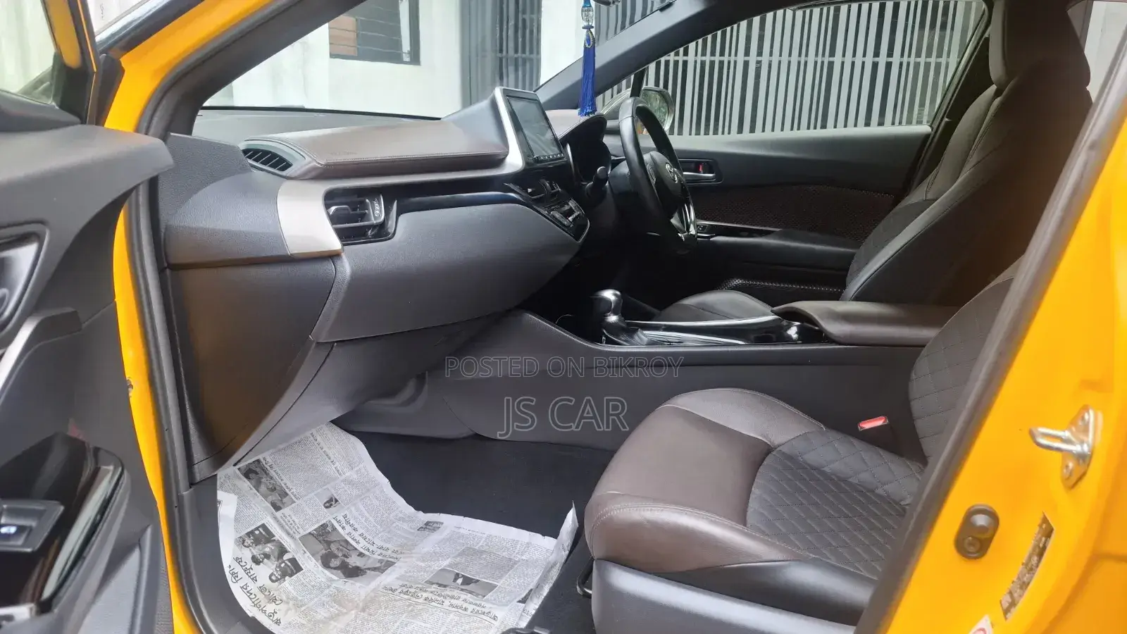 Toyota C-Hr XLE FWD 2019 Yellow