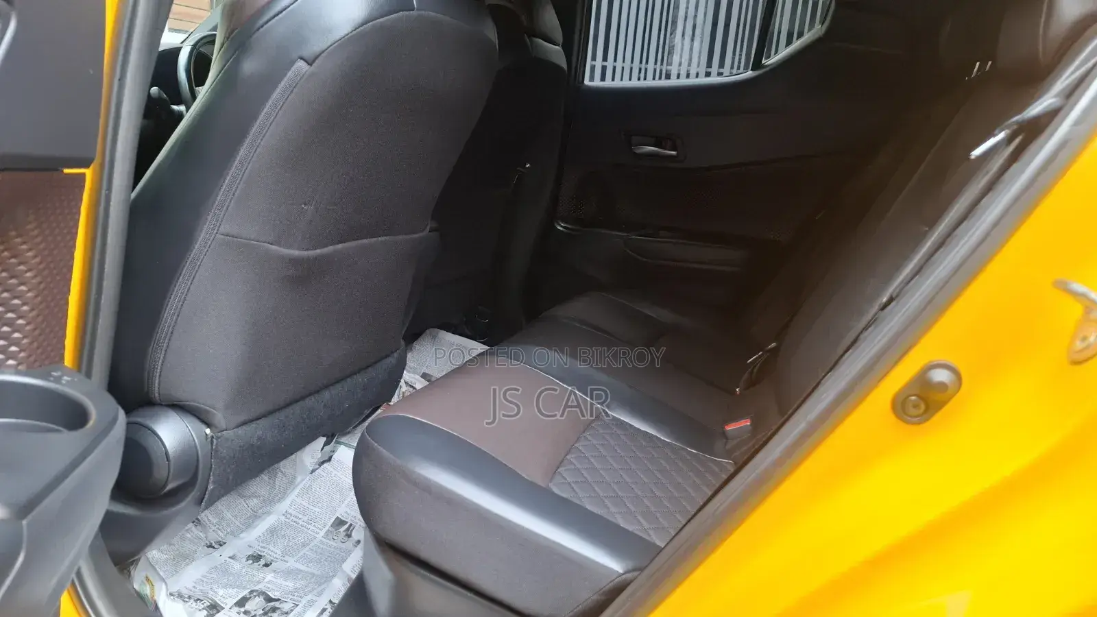 Toyota C-Hr XLE FWD 2019 Yellow