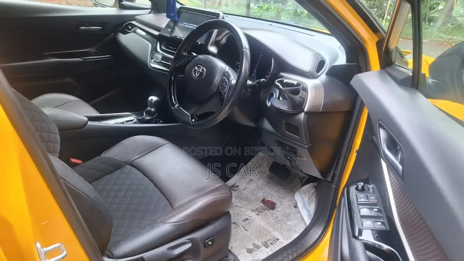 Toyota C-Hr XLE FWD 2019 Yellow