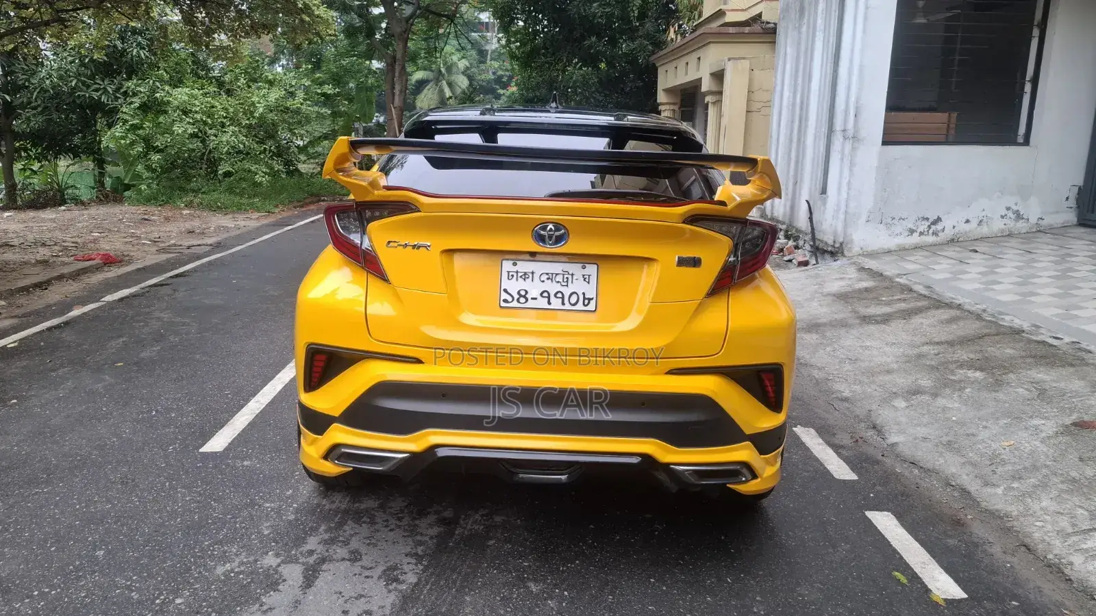 Toyota C-Hr XLE FWD 2019 Yellow