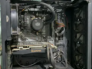 Desktop Computer 8GB AMD Ryzen 7 SSD 512GB