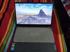 Laptop Lenovo V14 G3 IAP 8GB Intel Core i3 SSD 1T