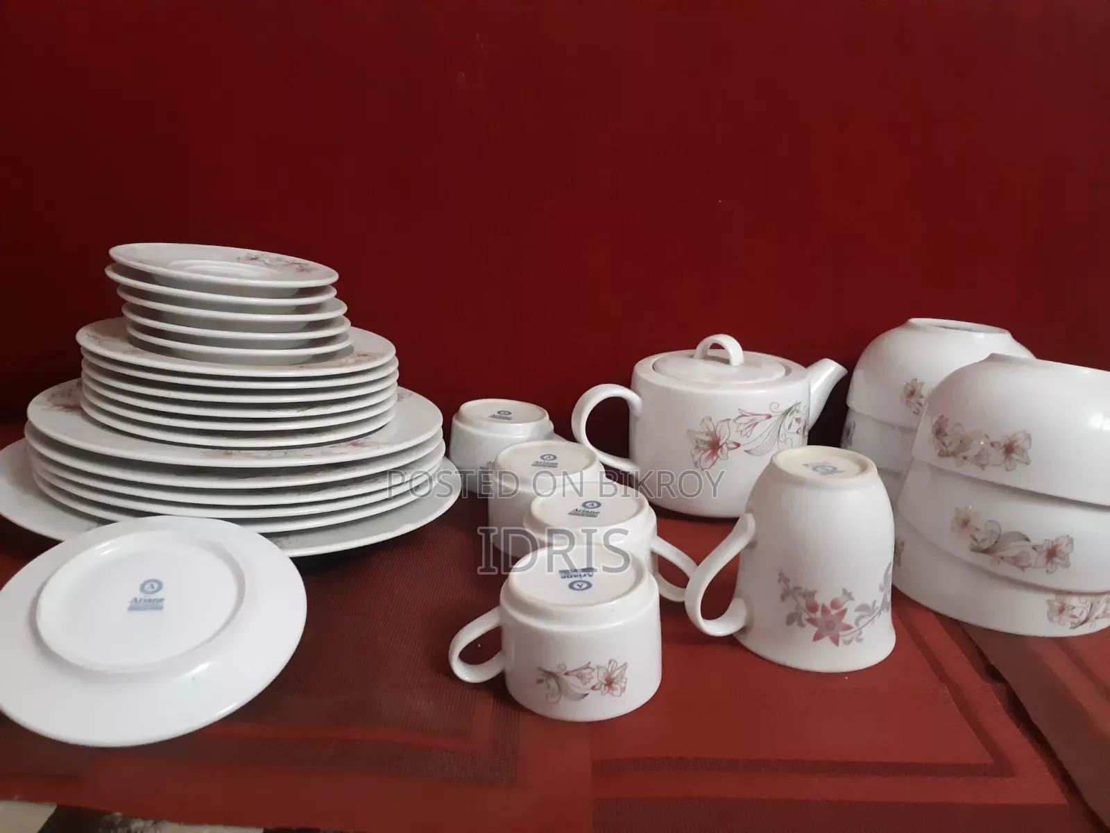 Dinner Set Ariana