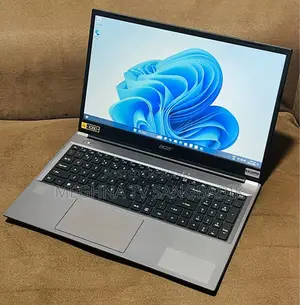 Laptop Acer 3GB Intel SSD 256GB