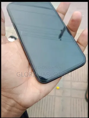 Apple iPhone 11 64 GB Black