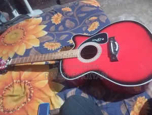গিটার বিক্রির জন্য !